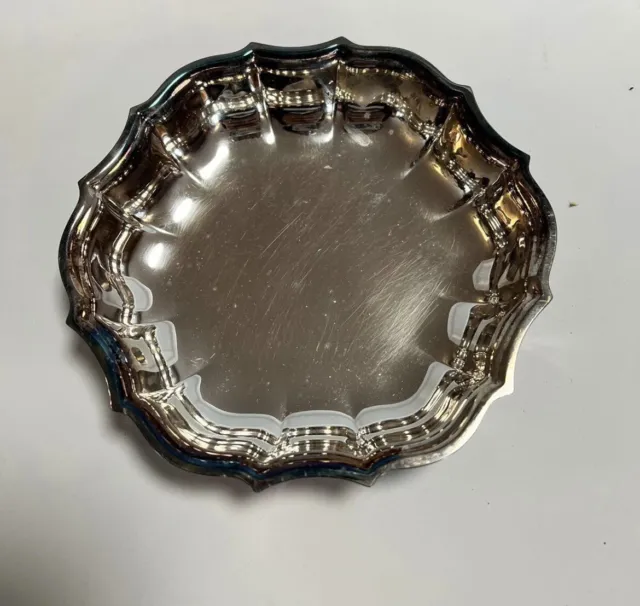 ONEIDA Lion & Shield Logo Silver Scalloped Dish Candy Nut Tray Bowl Made USA