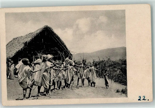 13928605 - Jung Afrika uebt sich im Bogenschiessen Volkstypen Kolonien Deutsch