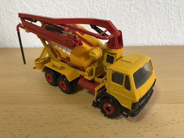 Wiking: Mercedes-Benz NG Betonmischer „Göhl Beton
