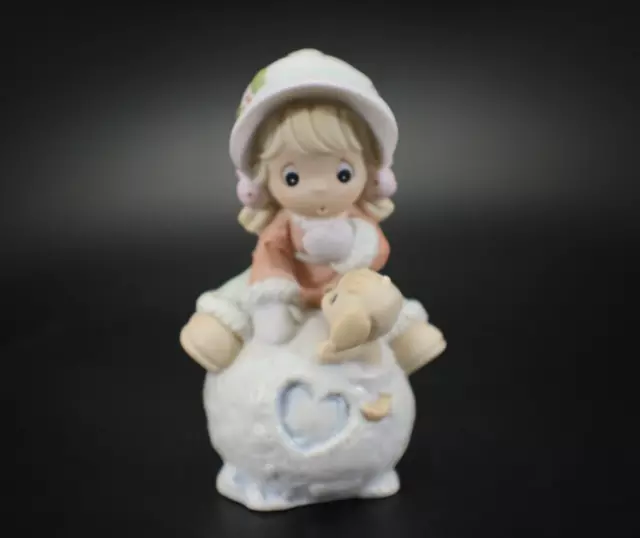 Precious Moments Figurine Avon Exclusive HUG ME BEFORE I MELT Porcelain 2001