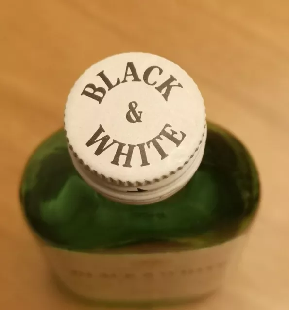Mignon Black & White Scotch Whisky.  Importato 2