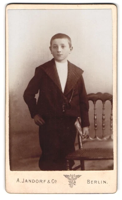 Fotografie A. Jandorf & Co., Berlin, Spittelmarkt 16 /17, Junge mit kurzen Haar