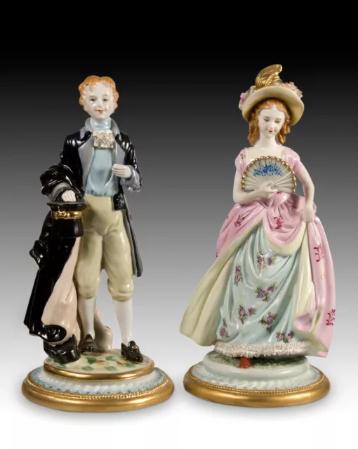Pair of enameled porcelain figurines. "Couple at the dance." After Sèvres
