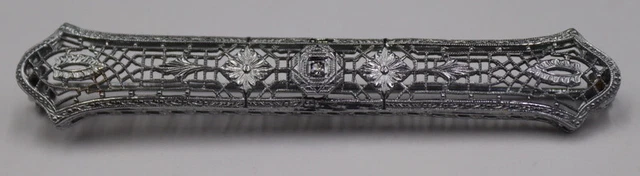 SWEET! Filigree 14kt White Gold and Diamond Bar Pin/Brooch. SWEET! Filigree 14kt White Gold and Diamond Bar Pin/Brooch.
