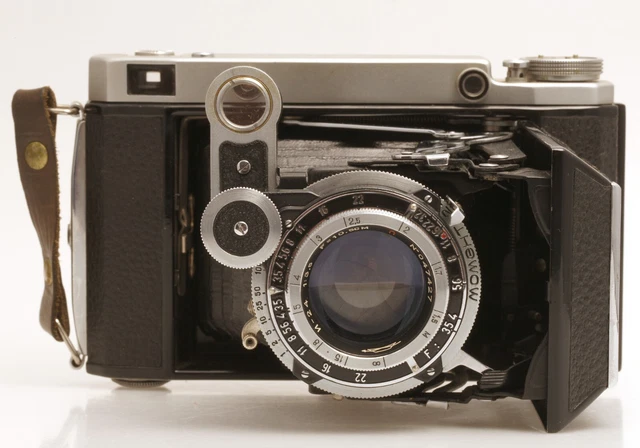 KMZ Zenit Moskva-5 Mittelformatkamera 6x9 mit 3,5/10,5 cm Objektiv 3