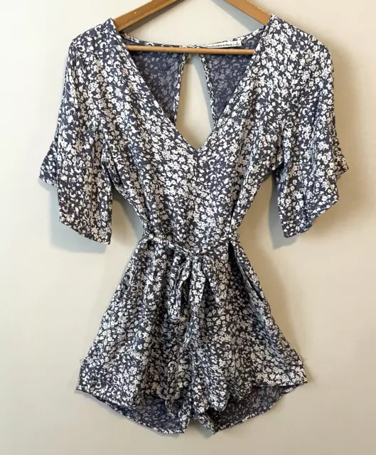 Womens Abercrombie & Fitch Romper Shorts Size Small S Floral Blue White Tie Open