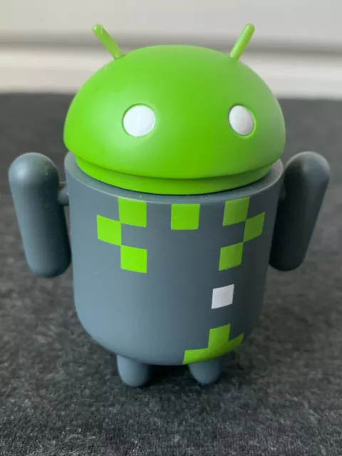 Invader - Android Mini Collectible - Series 1 - Dead Zebra Andrew Bell - Rare!