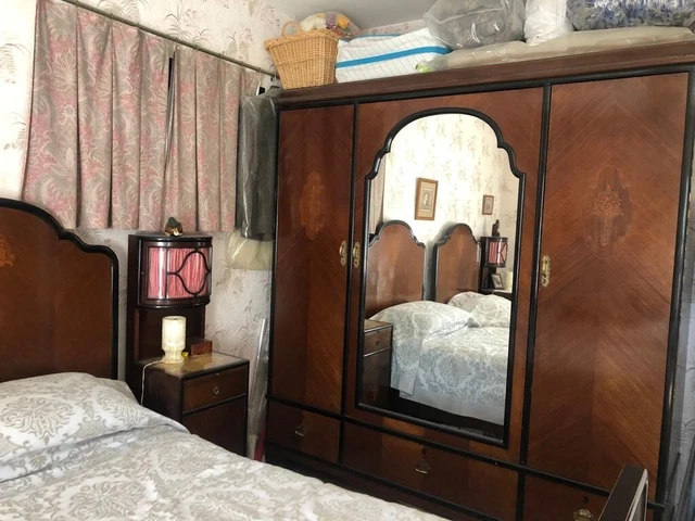 Ensemble de chambre à coucher en bois véritable, style 1950's