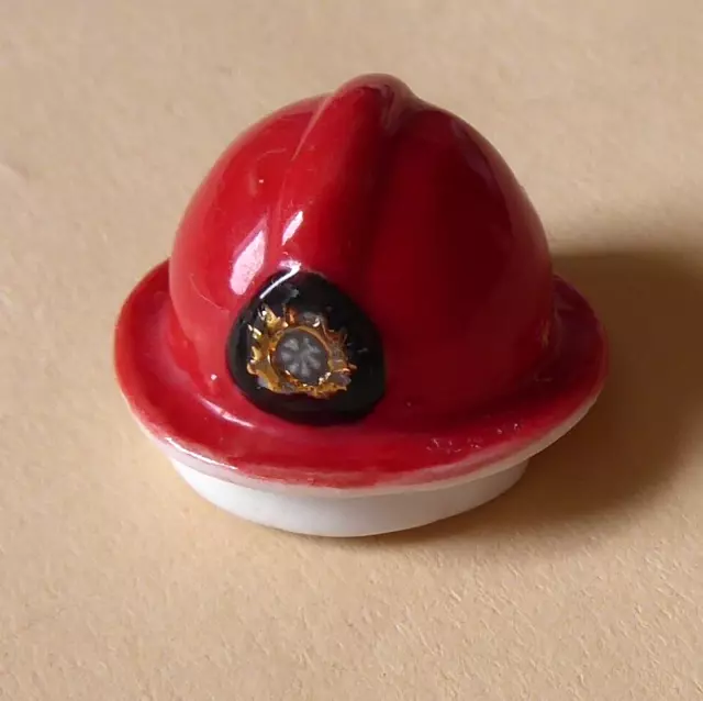 Fève Les Pompiers - Les Casques de Pompier - 2004 - Un Casque