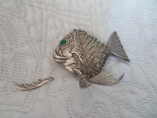 Broche Vintage En Argent Massif Forme Poisson Avec œil En Vermeil - Années 50 - Occasion