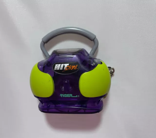 https://www.picclickimg.com/ywQAAOSwK61gMayF/RARE-Tiger-Hit-Clips-Boombox-Electronic-Toy-Music.webp