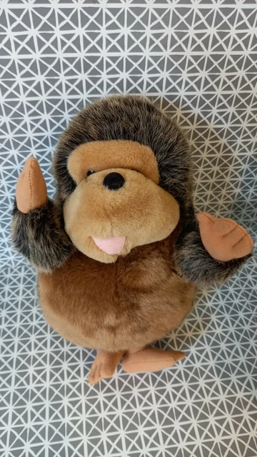 Doudou peluche vintage marionnette hérisson beige marron 30cm The Boots Company