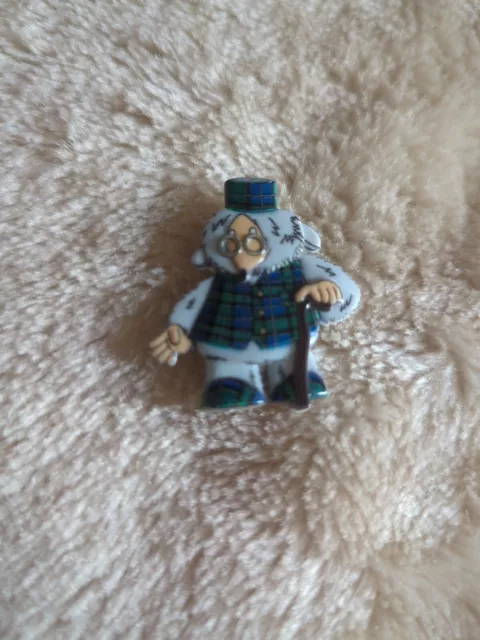 Great Uncle Bulgaria womble Badge Used Good