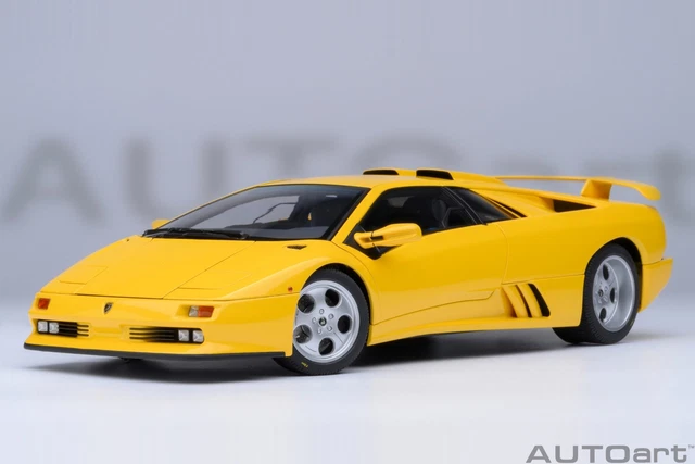 TA651 AUTOART PERFORMANCE 1/18 LAMBORGHINI