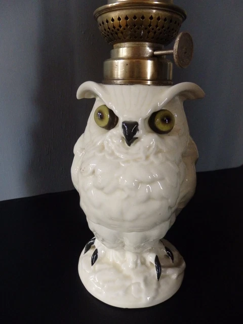 ANCIENNE LAMPE À Pétrole en Porcelaine de Paris à Décor d'Oiseaux 19e