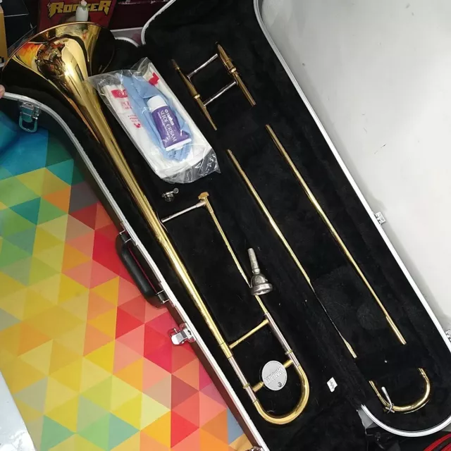 Yamaha YSL-354 Trombone With 1 Mouthpiece, Carrying Case, Manuals, SOUNDS GREAT!