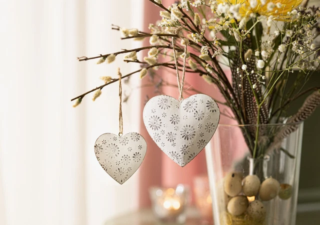 Salvare Set 2x Pendaglio a Cuore " Fiore ", 2er Bianco,Metalldeko,Shabby-Look