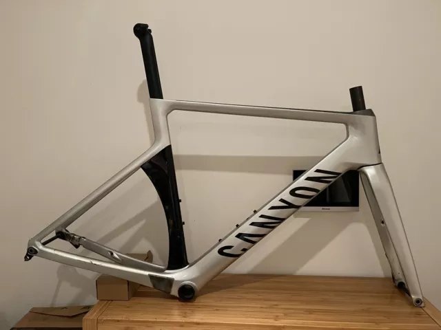 CANYON AEROAD CF SL Carbon Disc Frameset Size Medium 1 300.00