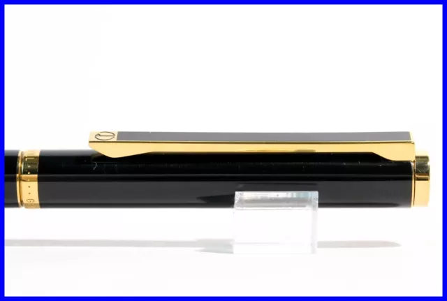 Exclusiv DUNHILL ballpoint pen BLACK & GOLD lacquer with fresh REFILL in 2