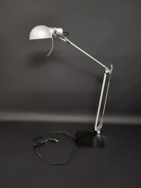 Artemide Schreibtisch Lampe, "Mandraki", R. Blumer