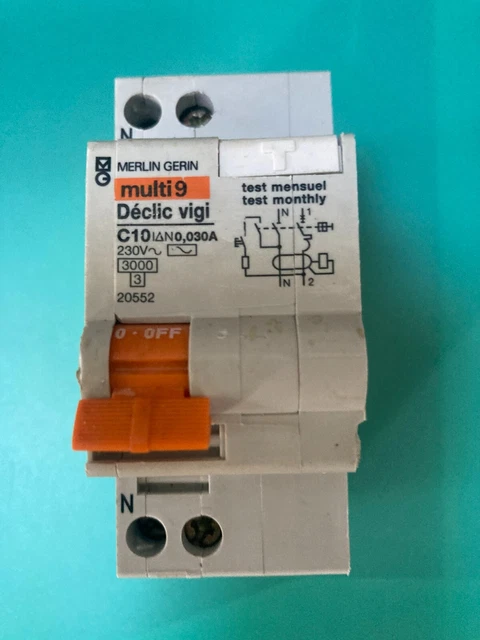 Disjoncteur Merlin Gerin Multi 9 P25M 1A - Modèle 21104, Occasion En état Fonctionnel