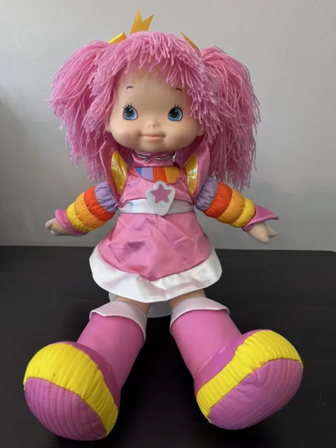 2016 Hallmark Rainbow Brite Tickled Pink 17in Doll With Outfit Yarn Hair