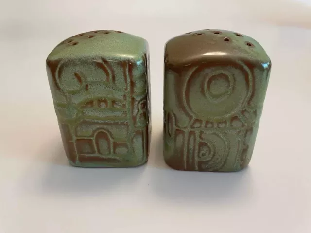 Frankoma Pottery Mayan Aztec Prairie Green Salt & Pepper Shaker set 2 1/2" Tall