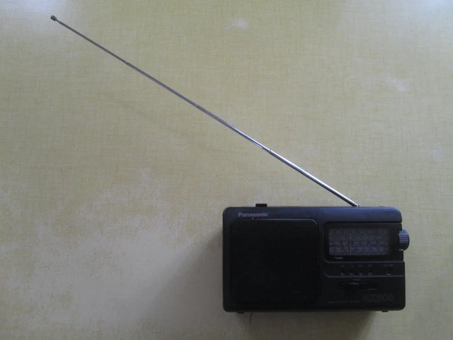 Radio FM / LW / MW / SW portative Panasonic RF 3500 - GX500