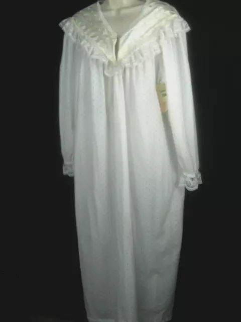 NWT Victorian   Vandemore Nightgown White Light Gray Polka Dots Lace trim EUC!