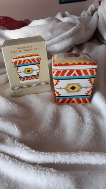 Cracker Barrel Southwest Design Stoneware Lidded Trinket Box