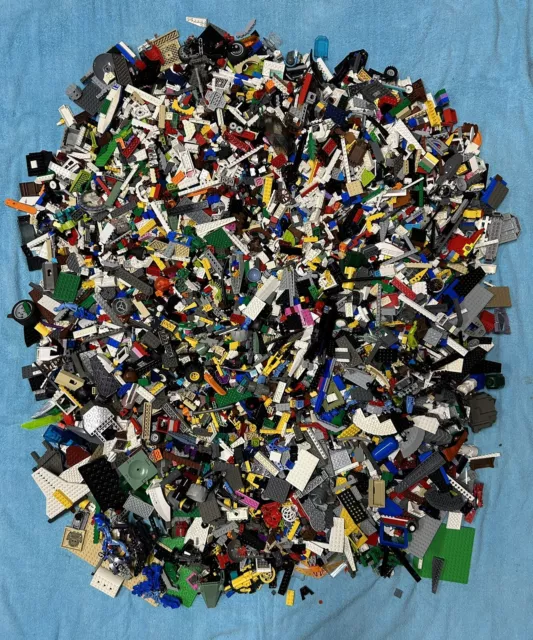 Vintage LEGO Loose Bulk Lot Parts Pieces & Minifigs LARGE 40lbs Star Wars Etc.