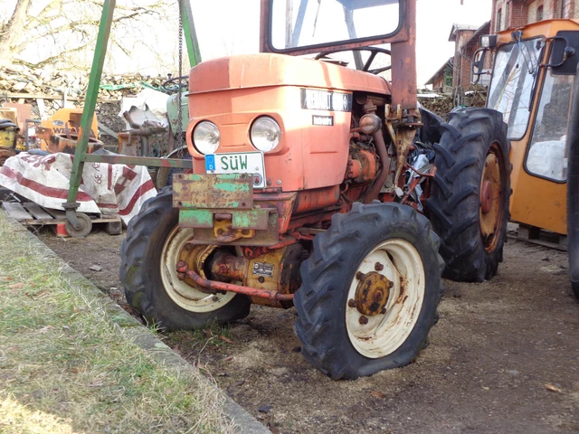 RENAULT R60 SCHMALSPUR Weinbergschlepper, Allrad, Schlepper, Traktor ...