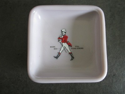 Cendrier publicitaire Johnny Walker Ash tray Opaline mauve vintage still 1820 