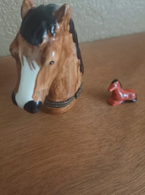 Collectible Horse Head Shaped Ceramic Figurine Trinket Box W/ Small Horse 