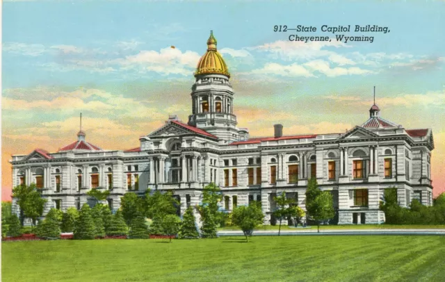 Cheyenne Wy "State Capitol Building " Unused Linen Postcard