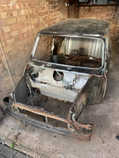 Classic mini mk1 1967 project, complete shell, with  id