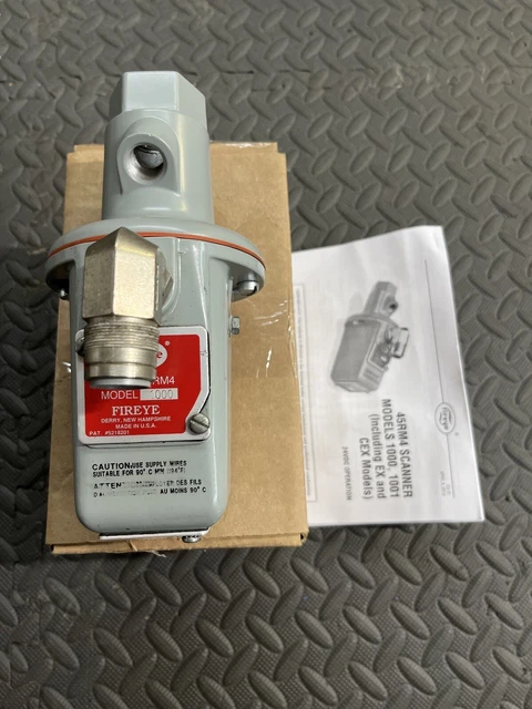 Fireye 45RM4-1000 24VDC Flame Scanner pulled slightly used working condition