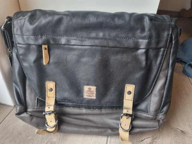 Umhängeasche Troop Herrentasche schwarz Umhängentasche Herren