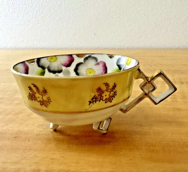 Taza de té de colección pilar cuadrado con flores amarillas lusterware Japón ""Nueva York 1959