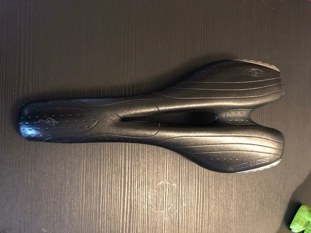 Spezialisierter Phenom Sattelsitz 130 mm breit - kohlefaserverstärkt - 207 g