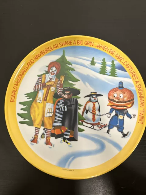 Vintage 1977 Ronald McDonald's Plate  ( House 001 )