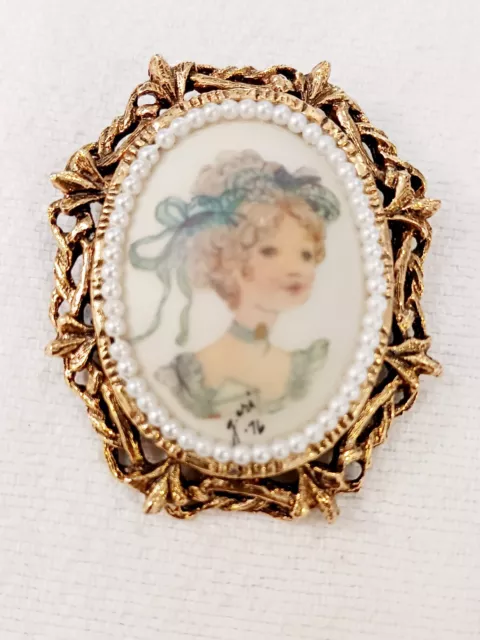 Cameo Hand Painted Ladies Profile Brooch Victorian Signed Porcelain  Pendant Pin