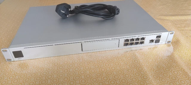 UBIQUITI NETWORKS UNIFI Dream Machine Pro Network Switch £179.00 ...