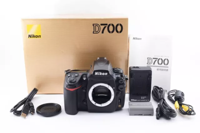 Nikon D700 12.1MP Digital Camera Black w/box,chager,cap From JAPAN ［near MINT］