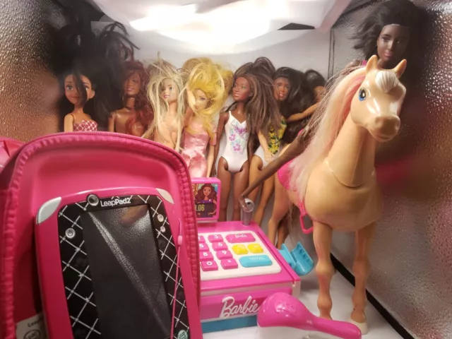 Nias caja carro carton barbie