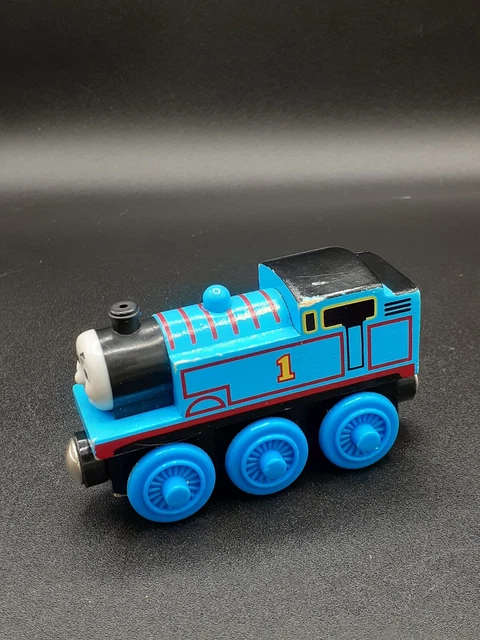 THOMAS THE TANK Engine thomas & Friends & Wooden Railway & BRIO