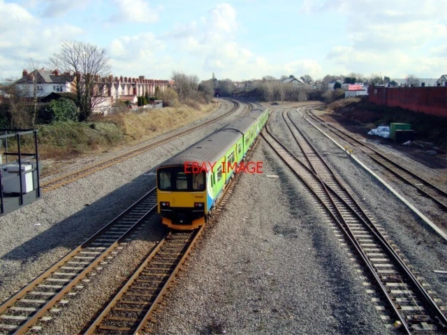 PHOTO LONDON Midland Class 150 No 150125 At The Junction At Tyseley ...