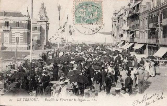 76 Cpa Animee 1906 Le Treport Bataille De Fleurs Sur La Digue