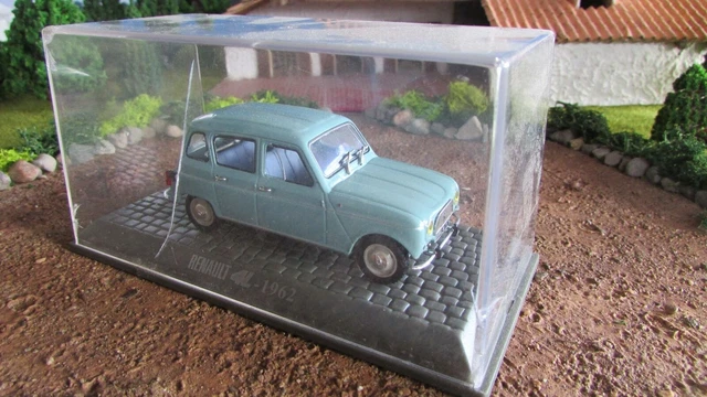 RENAULT 4 L TURQUOISE de 1962 UNIVERSAL HOBBIES 1/43