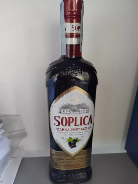 Soplica Czarna Porzeczka Liquore Al Ribes Nero 50 Cl